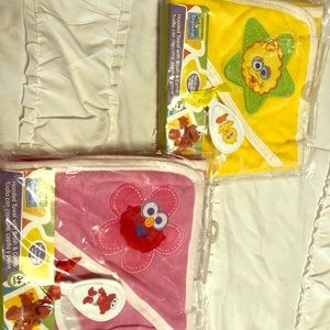 Hooded Towel with Brush& Comb